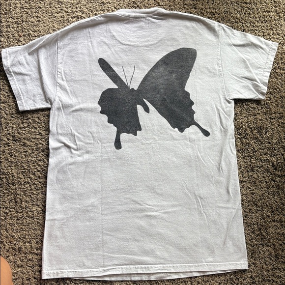 Post Malone Twelve Carat Tour VIP Butterfly Graphic T Shirt medium - Picture 1 of 6